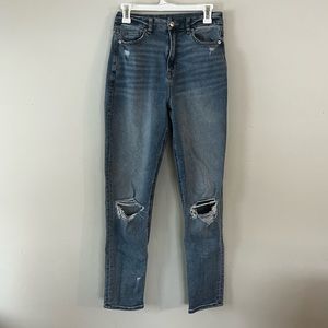 American Eagle Extra Long Stretch Mom Jeans Size 4